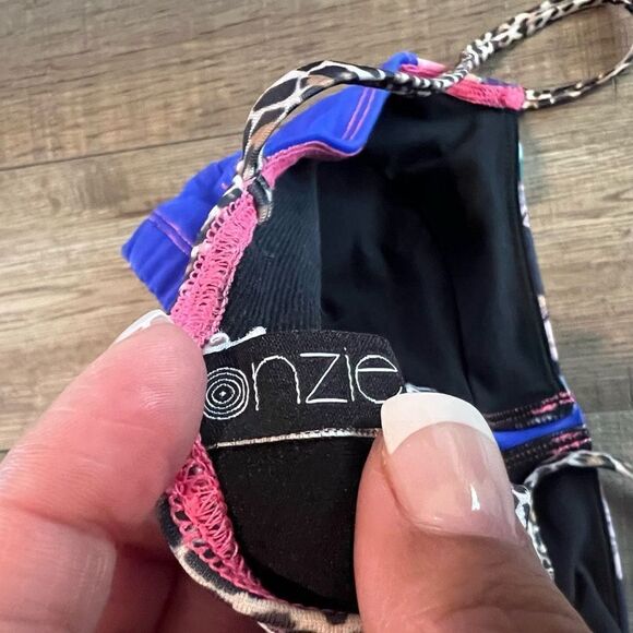 Onzie cheetah printed top size s/m - Picture 5 of 6